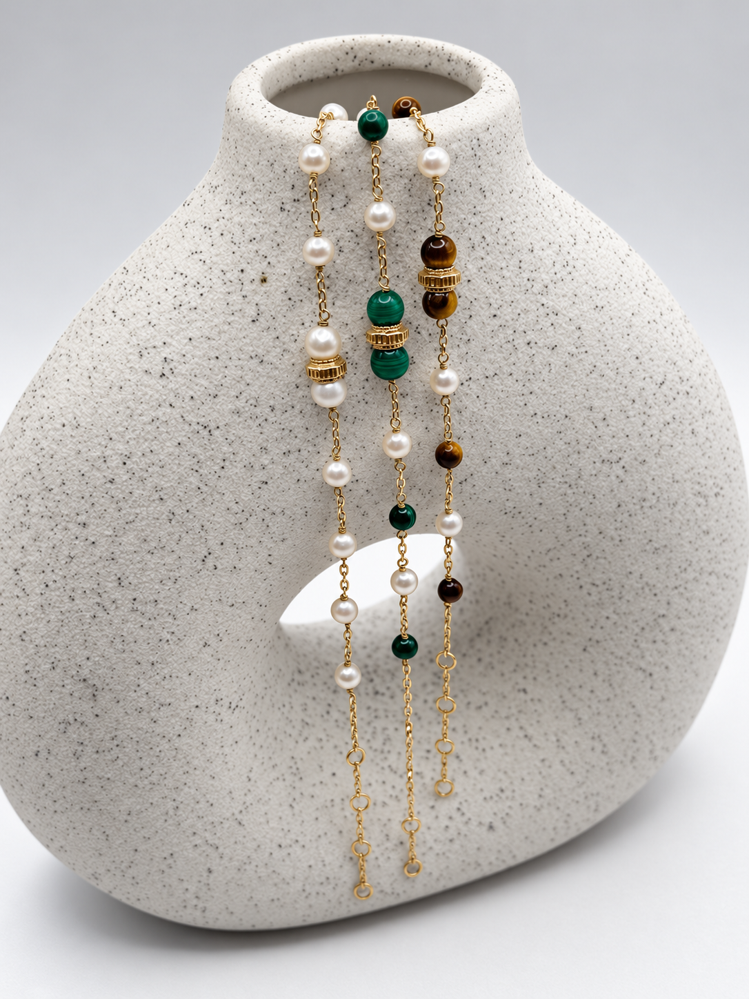 Alternative view of Collier Suzanne en vermeil 18 cts, perles et oeil de tigre
