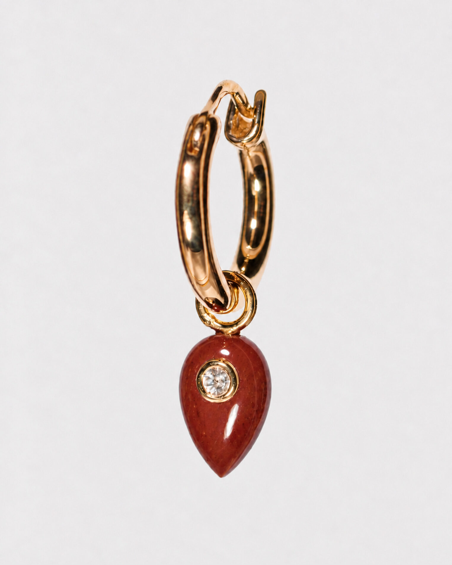 Boucle d'oreille Nissa jaspe rouge, vermeil et saphir blanc