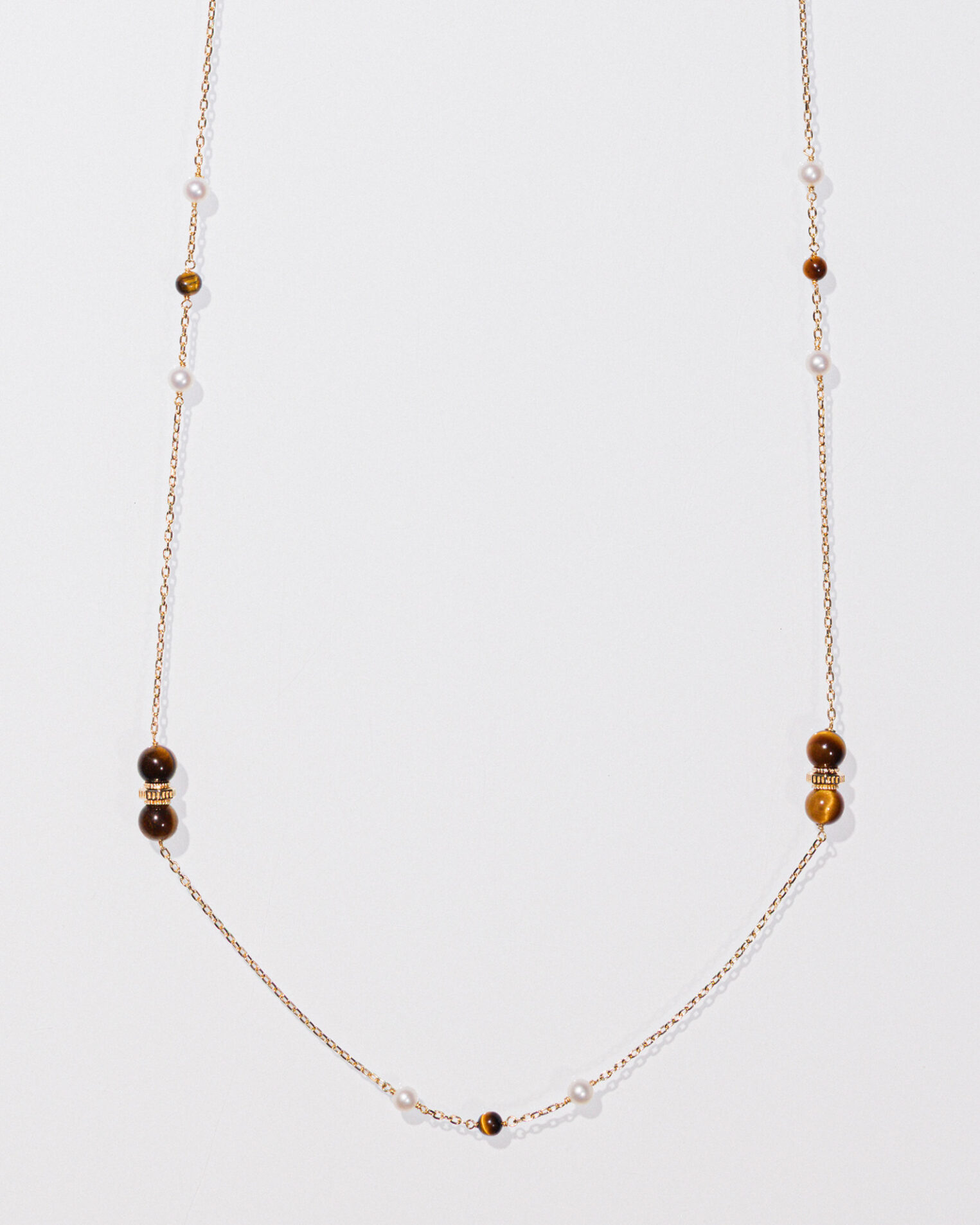 Alternative view of Sautoir Suzanne en vermeil 18 cts, perles et oeil de tigre